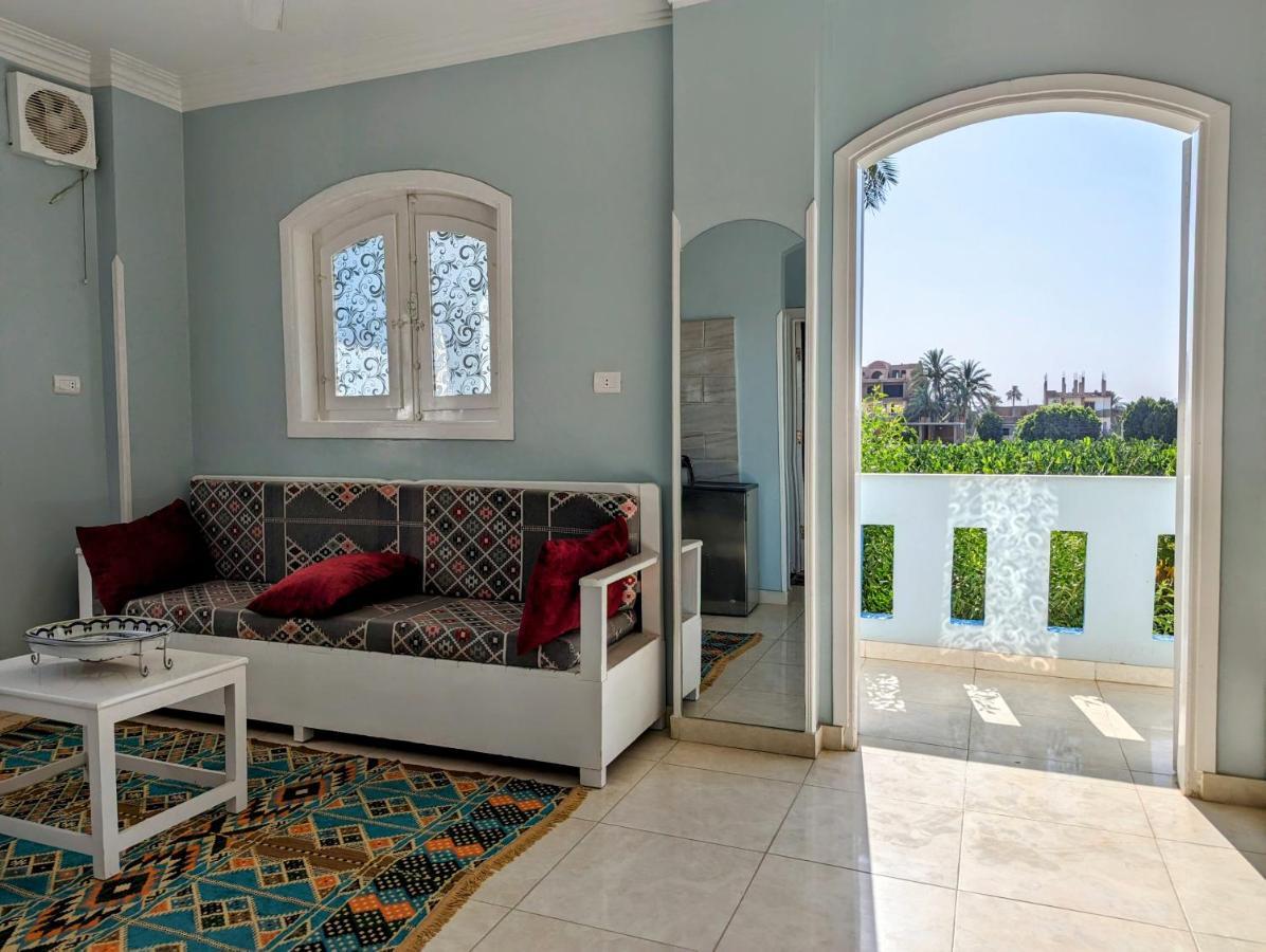 Villa Rebecca Luxor Luaran gambar