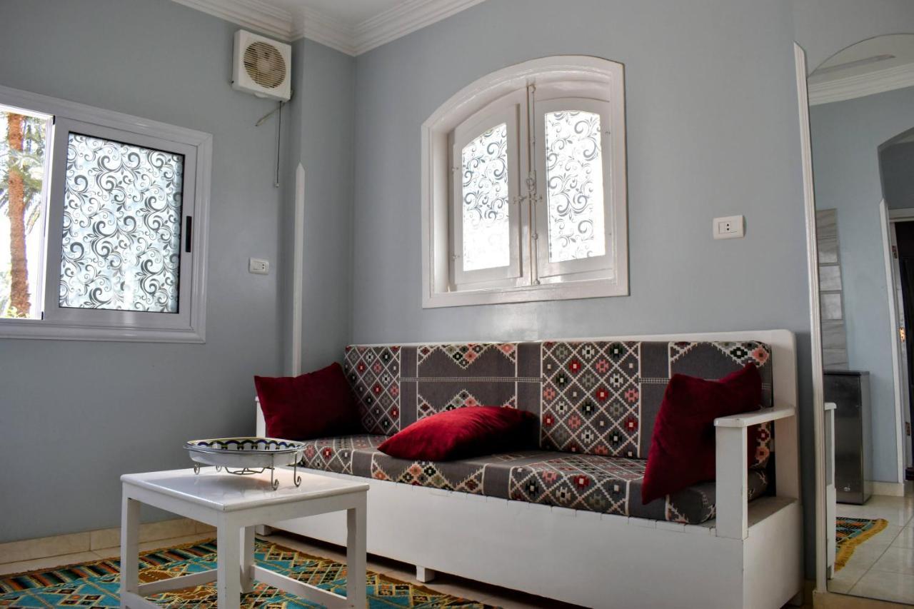 Villa Rebecca Luxor Luaran gambar