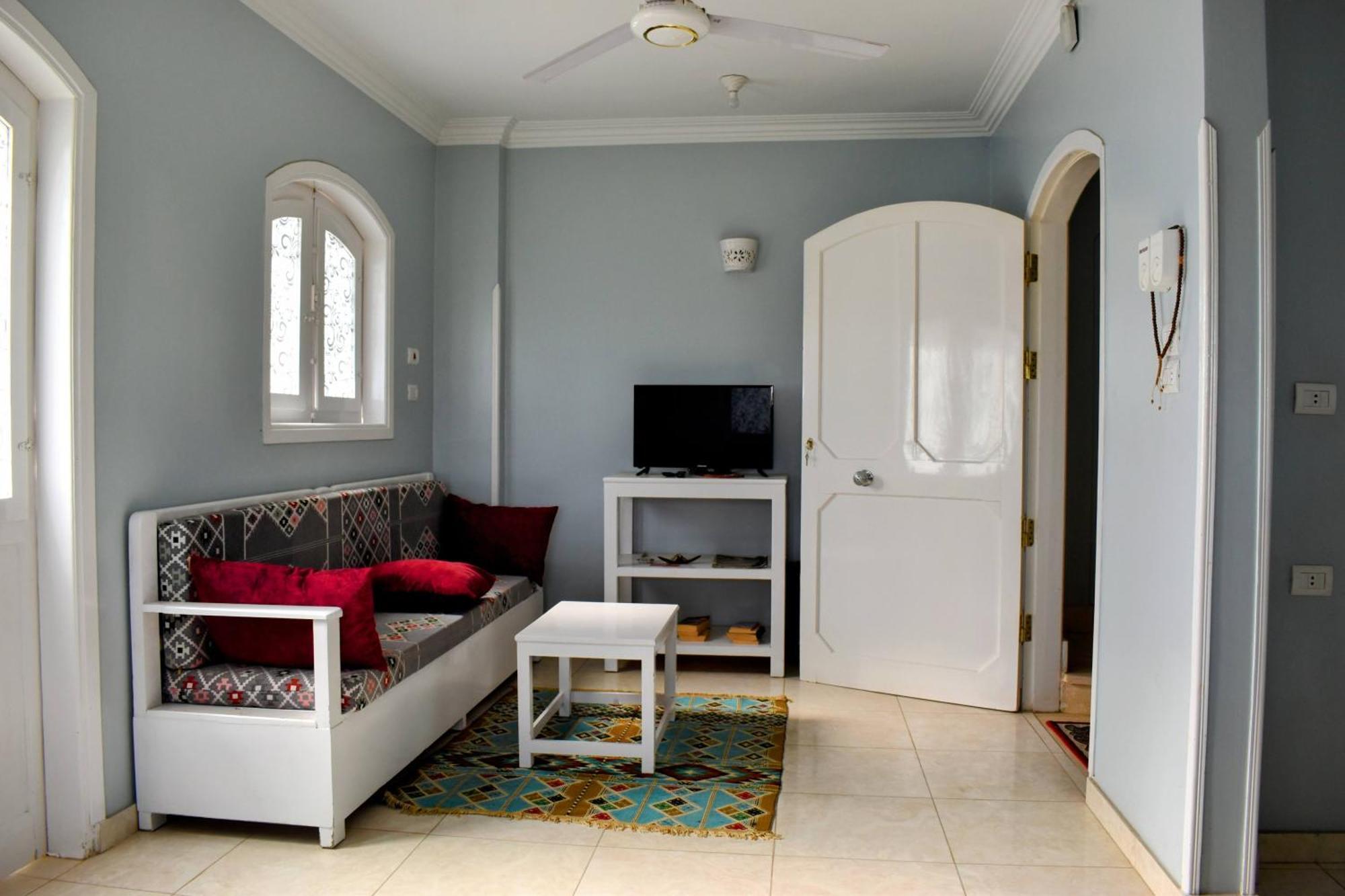 Villa Rebecca Luxor Luaran gambar