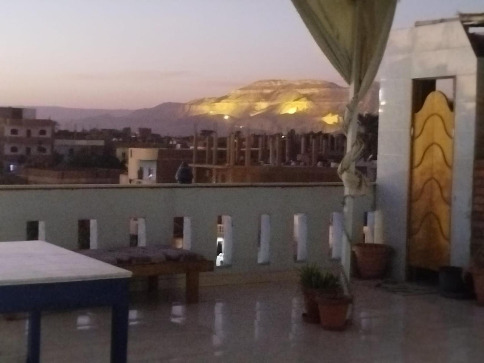Villa Rebecca Luxor Luaran gambar